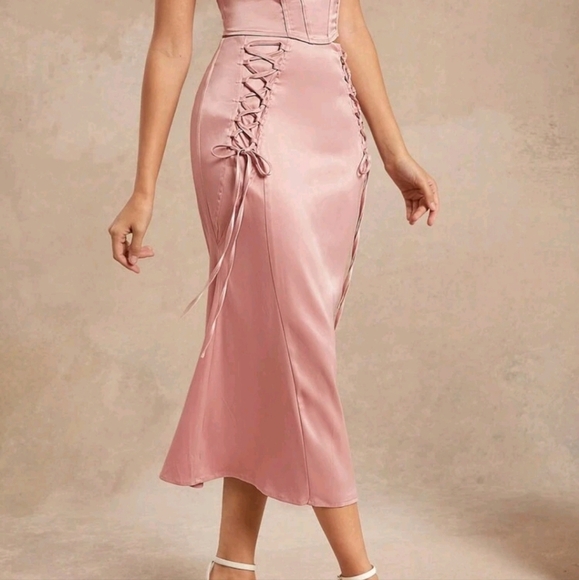 SATIN MIDI SKIRT WITH SIDE LACE UP DETAILS - Picture 5 of 5